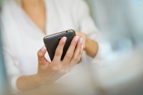 How to Use the My Verizon App: Pay Your Bill, Check Your Data, & More