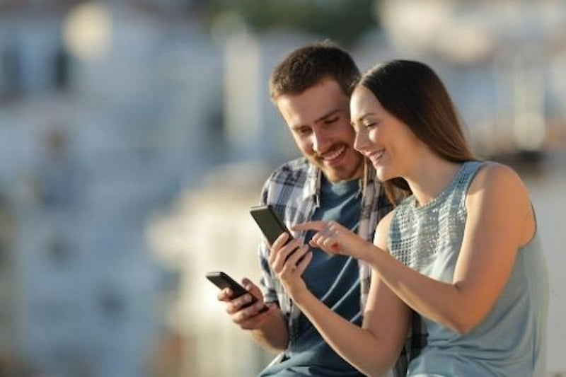 Best Phone Plans for Two: The Top Two-Line Plans Compared