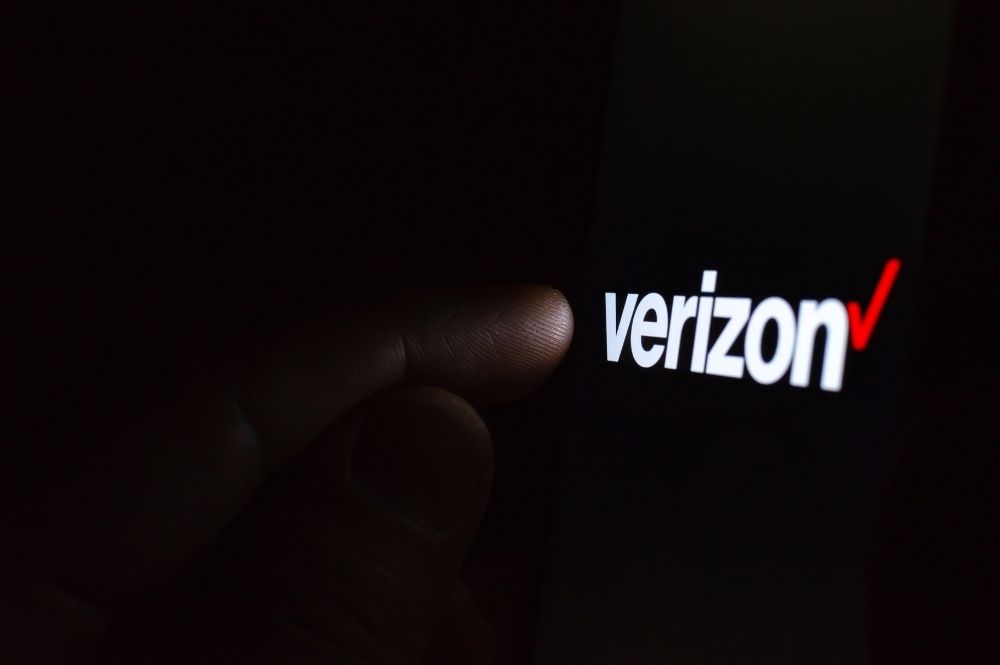 Verizon Prepaid Plans vs. Postpaid Plans