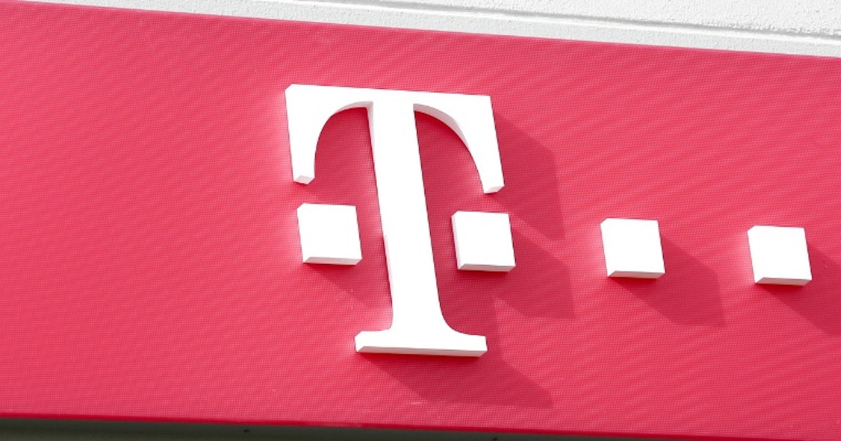 How T-Mobile's New Magenta MAX Plan Stacks Up | WhistleOut