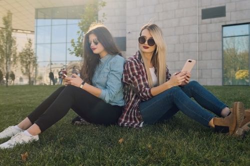 AirDrop Not Working on iPhone, iPad or Mac? 11 Simple Fixes