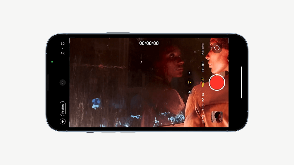 iphone 13 vs iphone 12 - cinematic mode