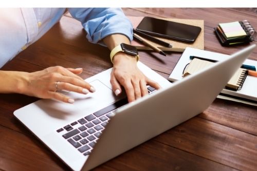 Spectrum vs. Astound: Which Internet Provider is Better? 
