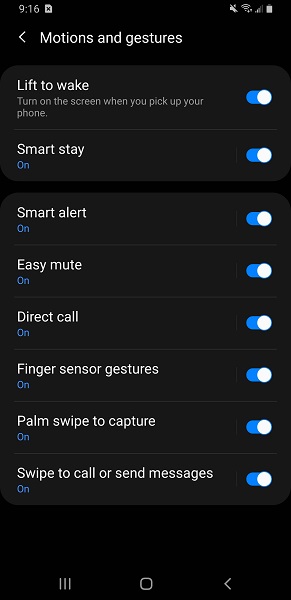 How to Take a Screenshot on a Samsung Phone - Gestures