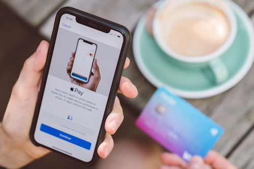 How to Set Up Apple Pay and Pay With Your iPhone