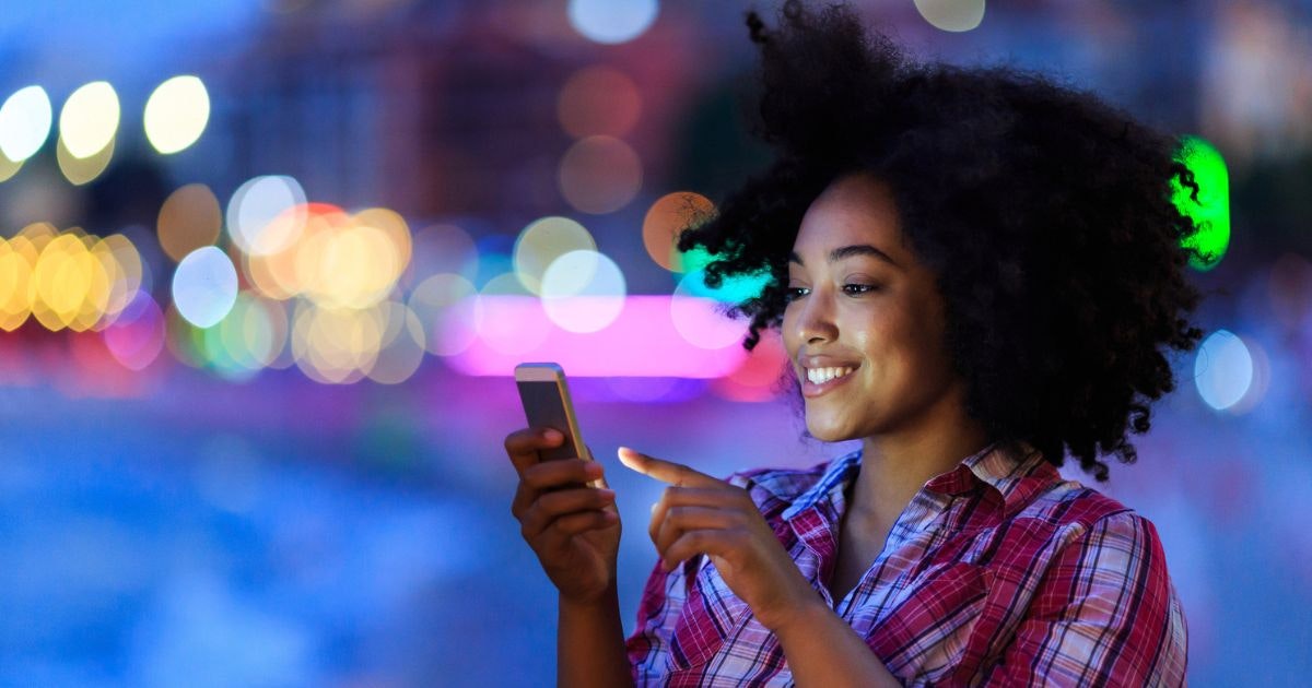 Mint Mobile vs. Verizon WhistleOut