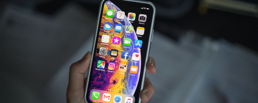 Apple iPhone iOS 16 screen