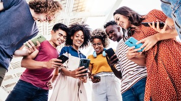 Phone Plans for College Students on a Budget