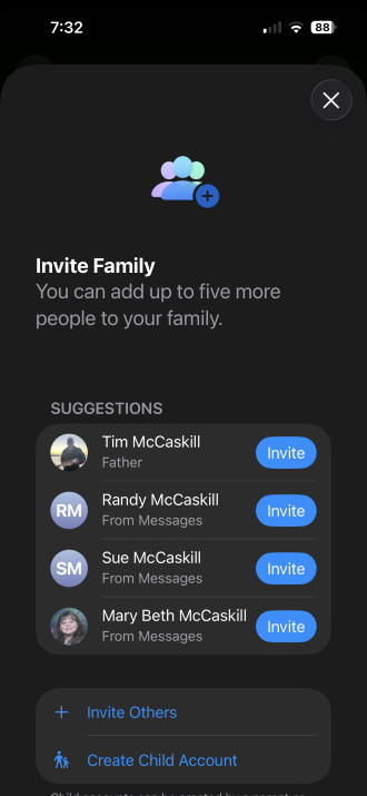Inviting family members to Apple Family Sharing on iPhone
