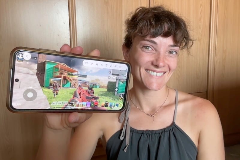 Jessica Santero playing mobile games