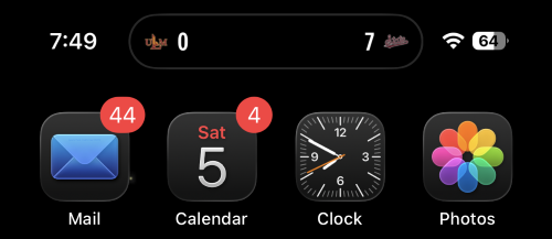 Live football score shown on the iPhone Dynamic Island
